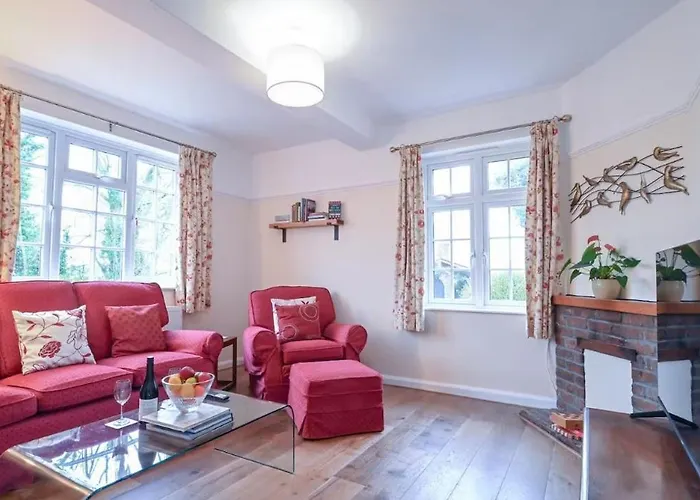 Quiet & Cosy Countryside Haven - Free Parking