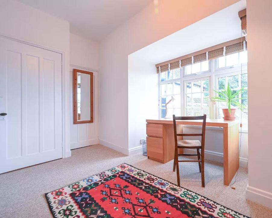 Quiet & Cosy Countryside Haven - Free Parking Vakantiehuis *