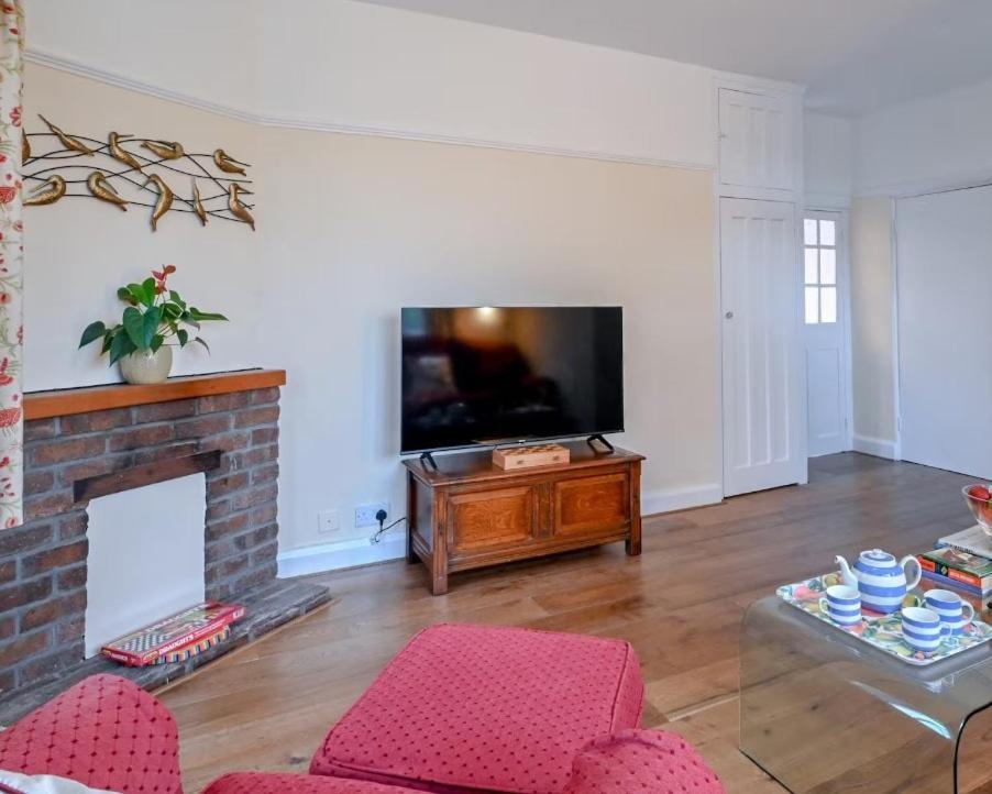 Quiet & Cosy Countryside Haven - Free Parking