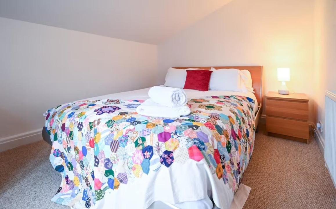 Quiet & Cosy Countryside Haven - Free Parking Vakantiehuis